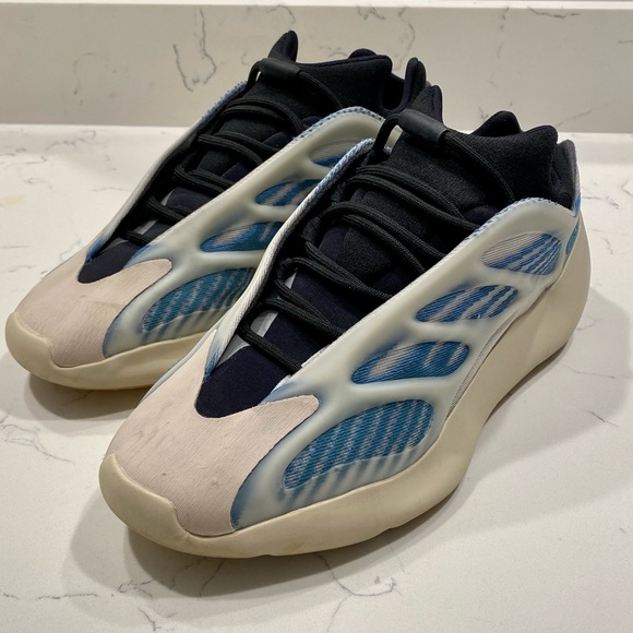adidas yeezy 700 v3 kyanite
